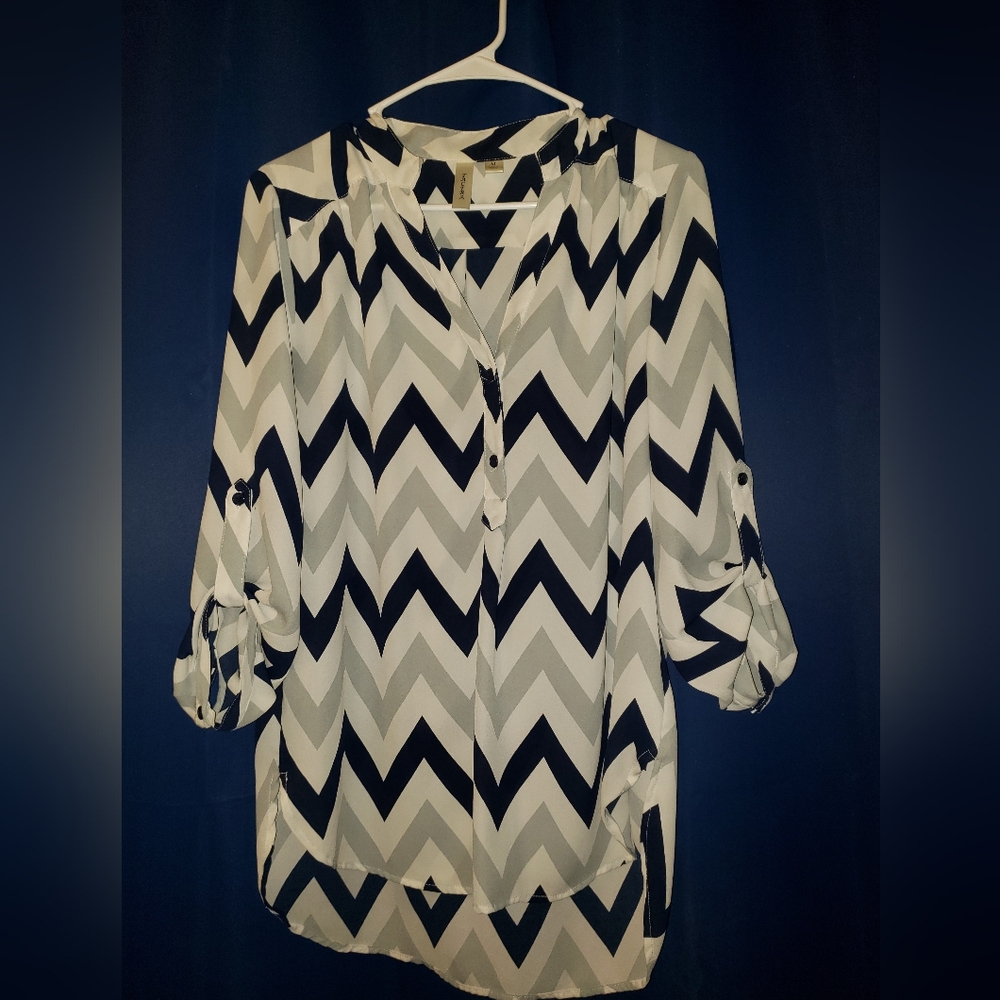 Chevron top